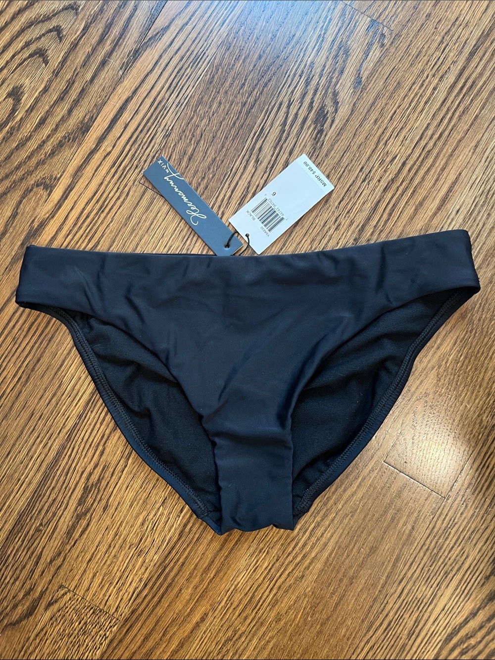 Hermanny by VIX Basic Black Bikini Bottoms. NWT. Size 6